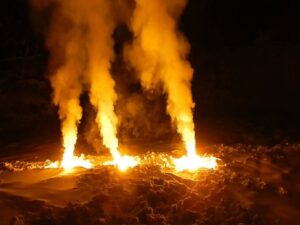 Fonte Luminosa de Fumo e Cor (Repuxo de Fogo)
