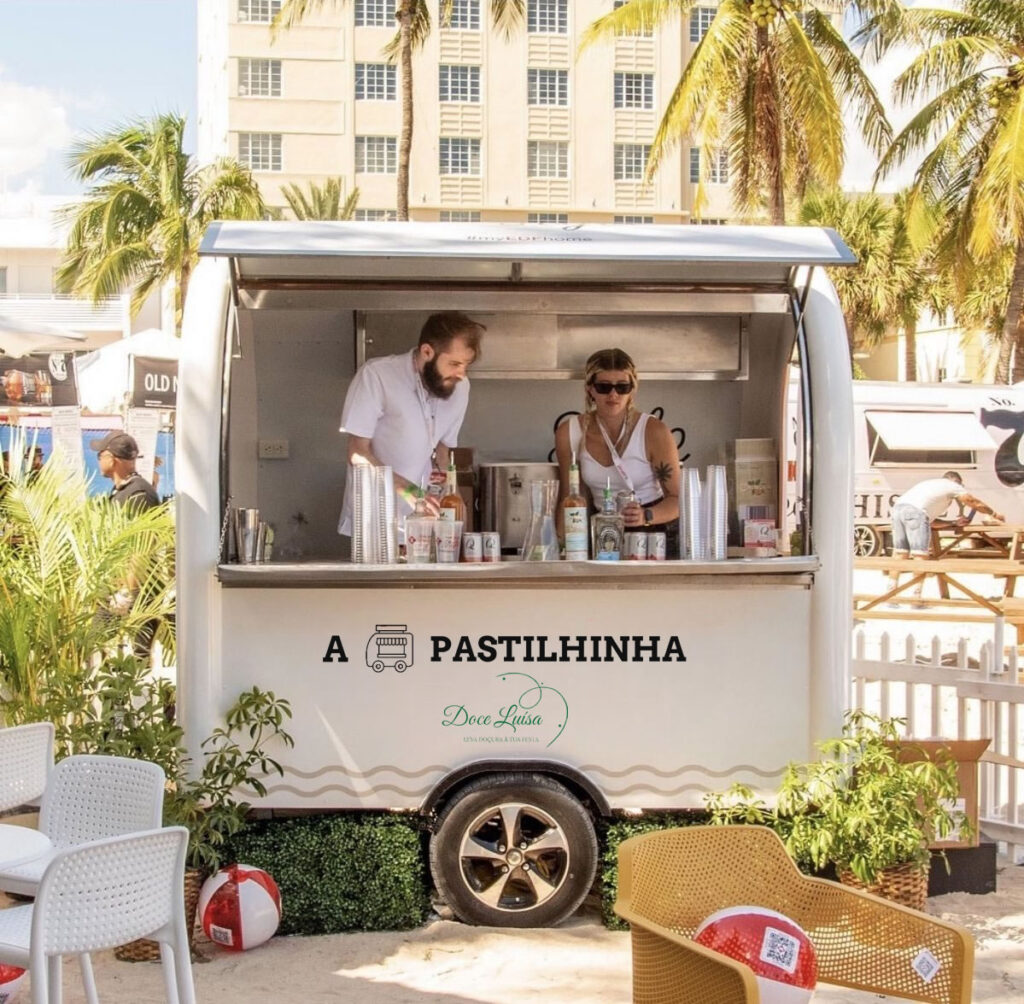 A Pastilhinha oferece catering personalizado e de alta qualidade, comprometida em transformar eventos em experiências memoráveis com paixão, criatividade e dedicação.